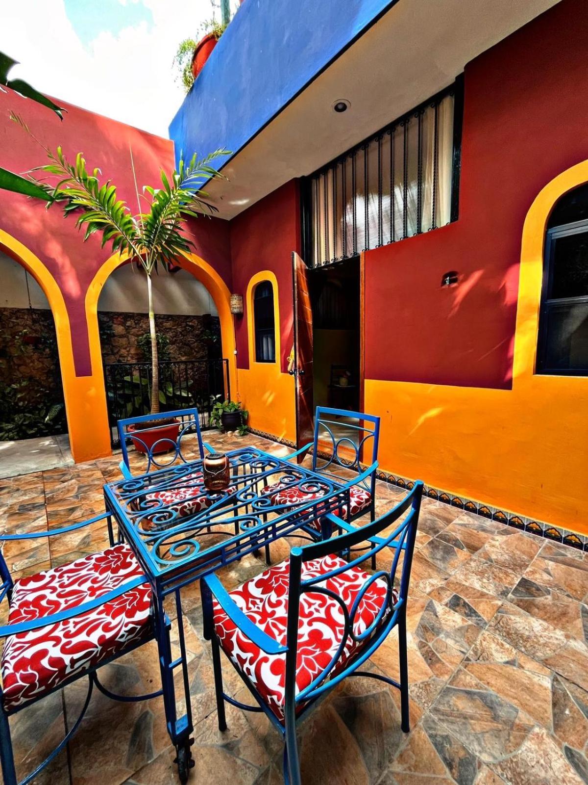 Casa Tres Colibries Bed & Breakfast Merida Exterior photo